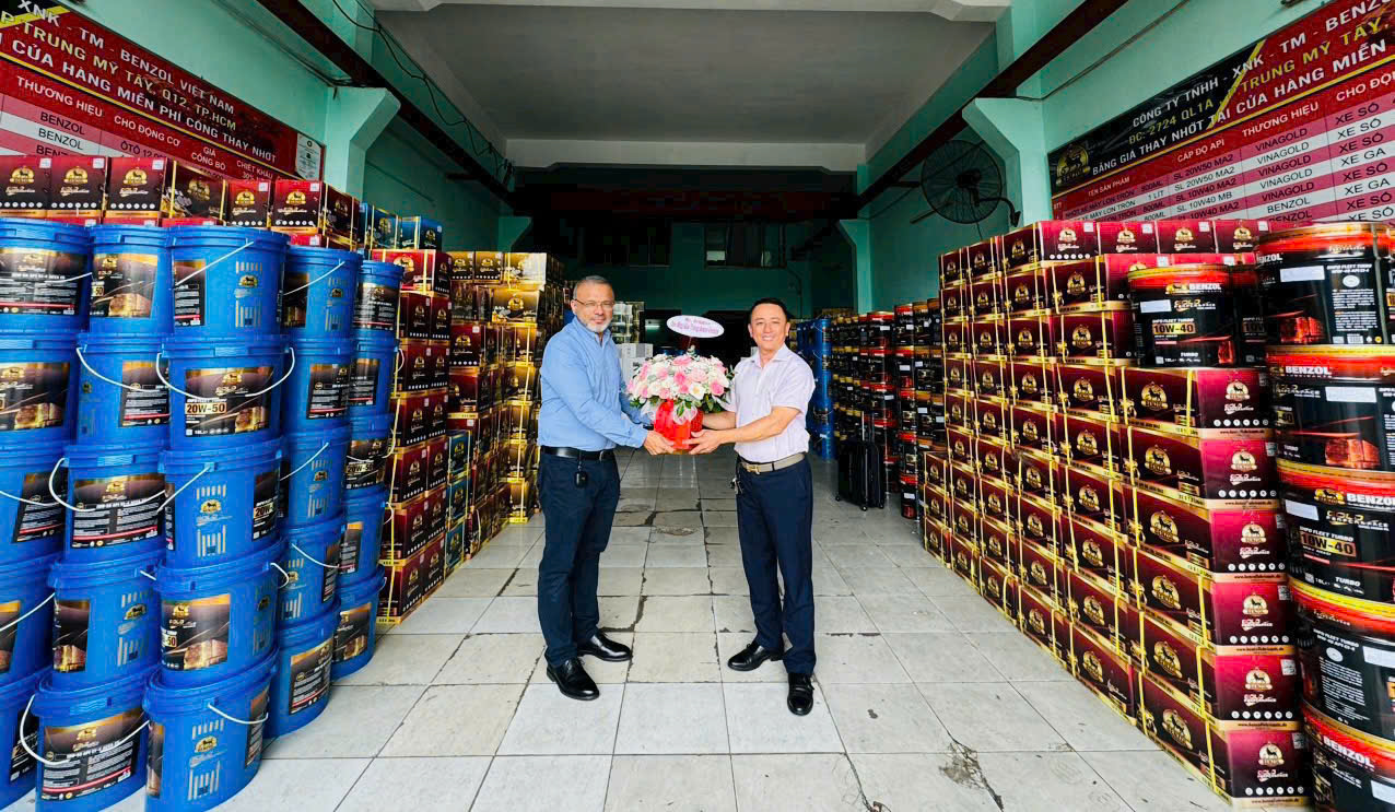 CÔNG TY BENZOL VIET NAM  Ủng hộ đồng bào miền Bắc lũ lụt ngày 10/9/2024